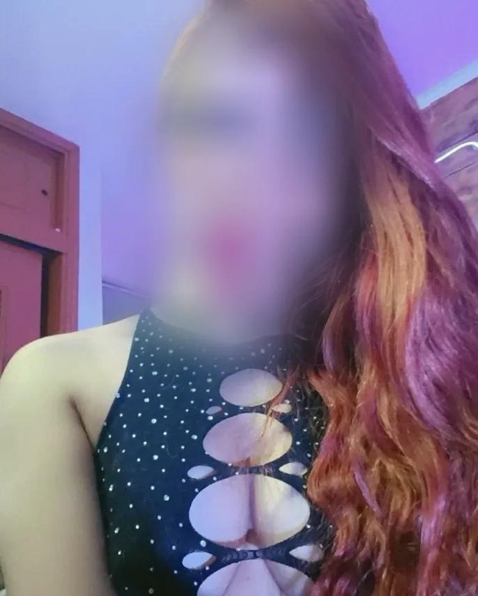 Aylin, 23
