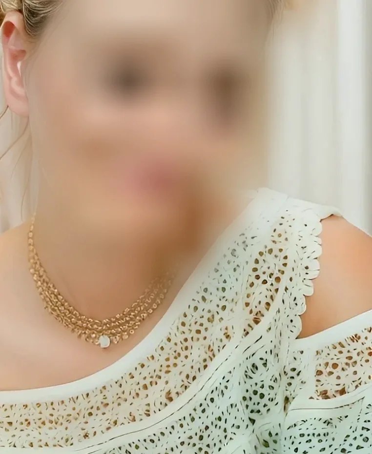 Marina, 21